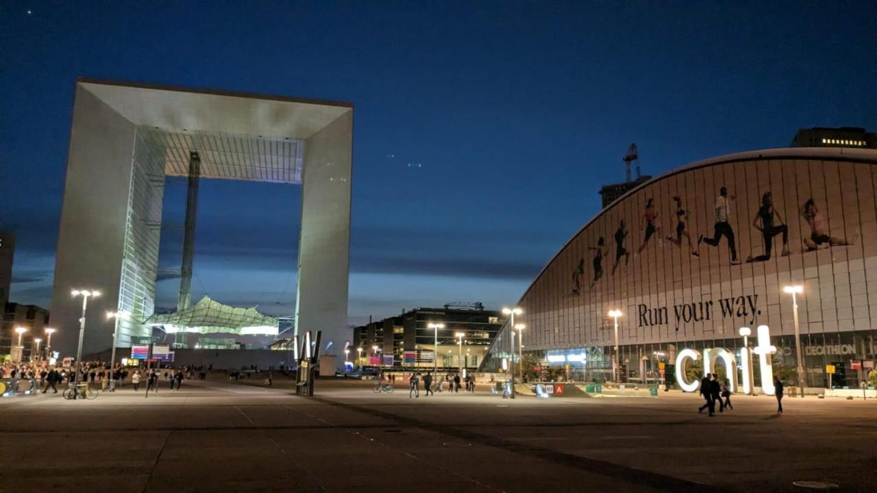 Puteaux- La Defense Arena Appartement Vue Tour Eiffel エクステリア 写真